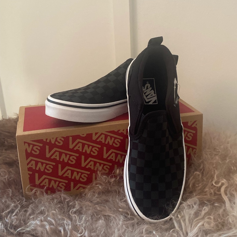 New- Vans- Asher Checker black/ black shoes- Size: 3Y